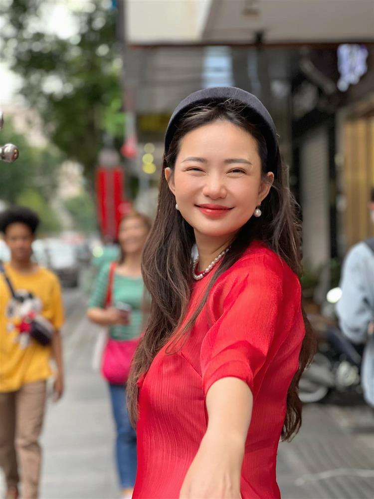 Phan Như Thảo trẻ hơn hẳn khi diện áo dài nhờ giảm 22kg-4