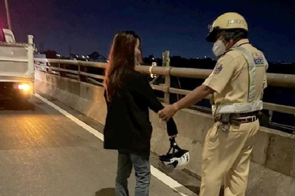 Nam sinh nhảy cầu Chương Dương giữa trời giá rét-2