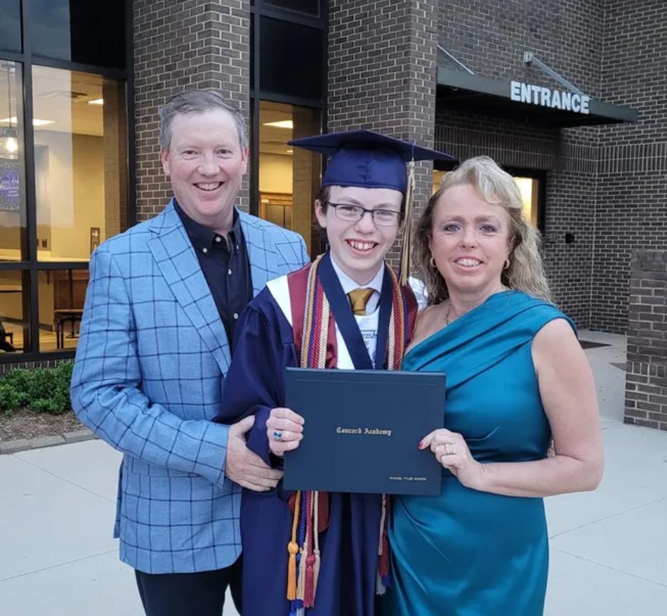 Những thiên tài vào đại học năm 12 tuổi, làm chủ các công ty riêng-1