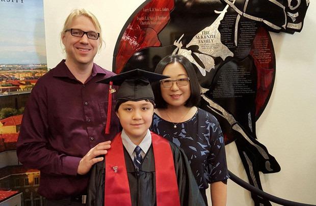 Những thiên tài vào đại học năm 12 tuổi, làm chủ các công ty riêng-3