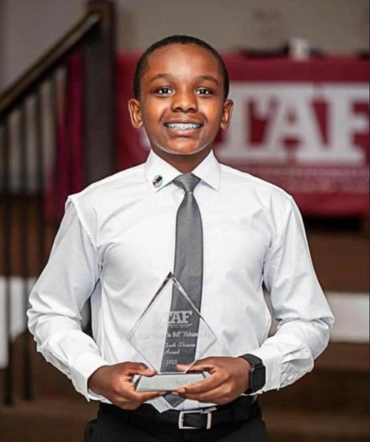 Những thiên tài vào đại học năm 12 tuổi, làm chủ các công ty riêng-5