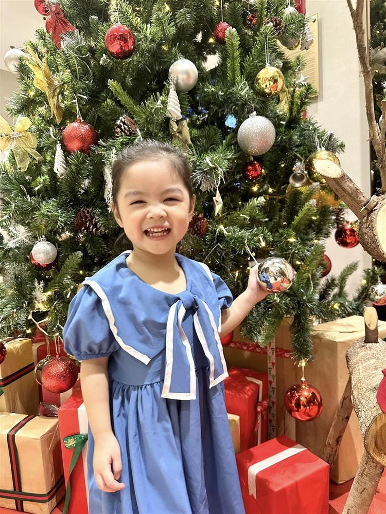 Con út Trần Bảo Sơn lâu lâu xuất hiện, bất ngờ ngoại hình-2