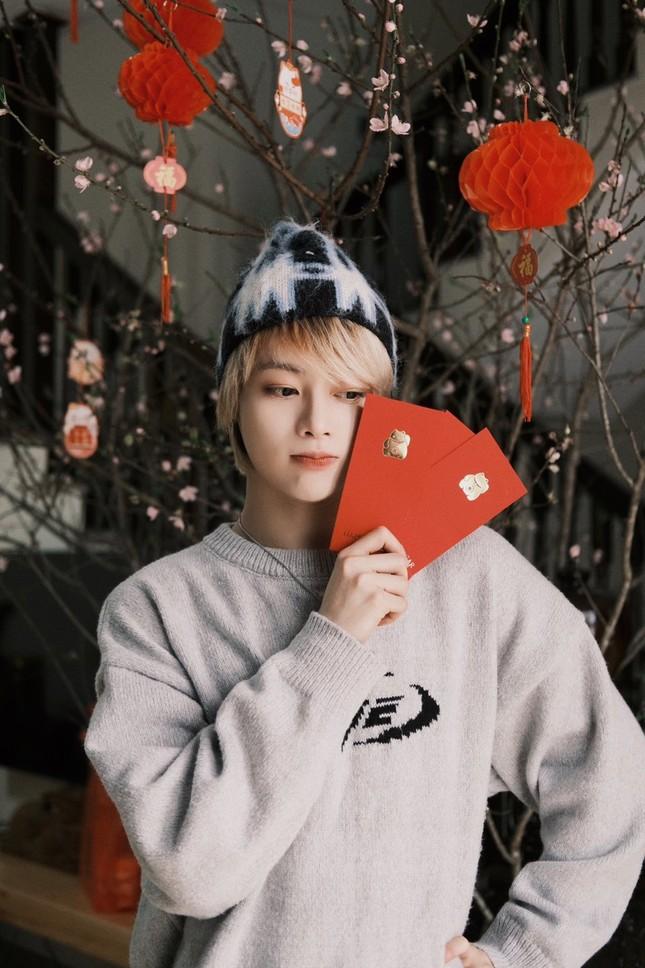 Hanbin (TEMPEST) khoe ảnh đón Tết tại Việt Nam-4