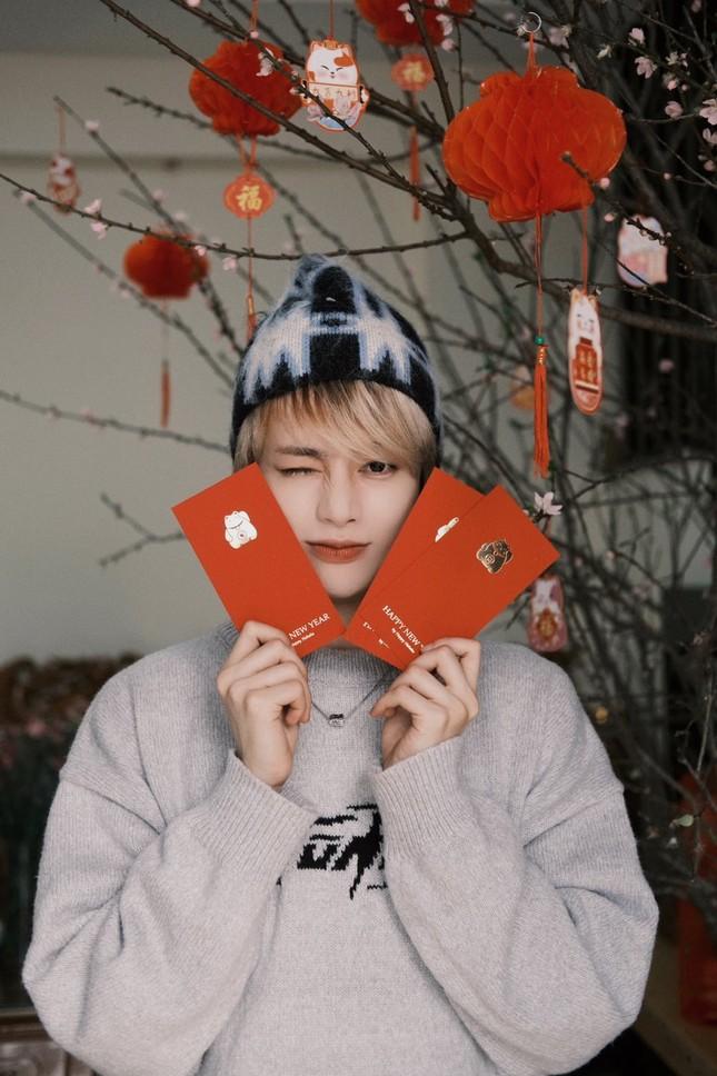 Hanbin (TEMPEST) khoe ảnh đón Tết tại Việt Nam-5