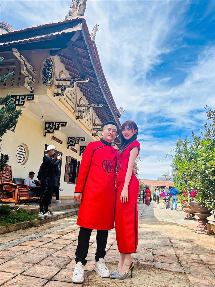 Trang Nemo gây bất ngờ khi khoe bụng bầu sau Tết-5