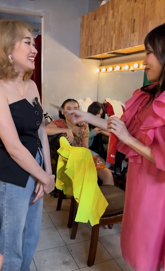 Ớn lạnh màn lì xì đồng nghiệp của Diệu Nhi-9