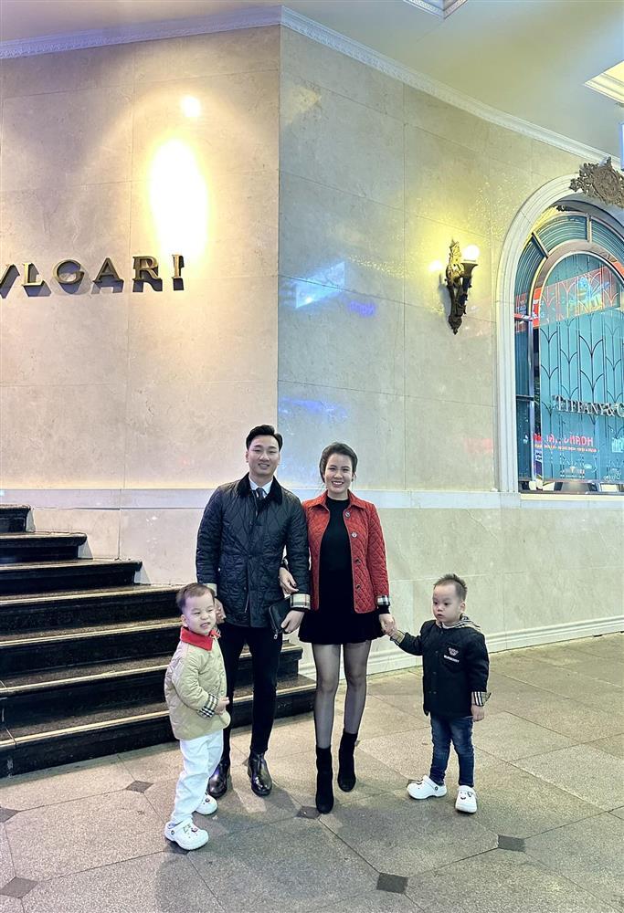 Showbiz Việt ngày 26/1: Đỗ Mỹ Linh trêu chồng Ngọc Hân-9