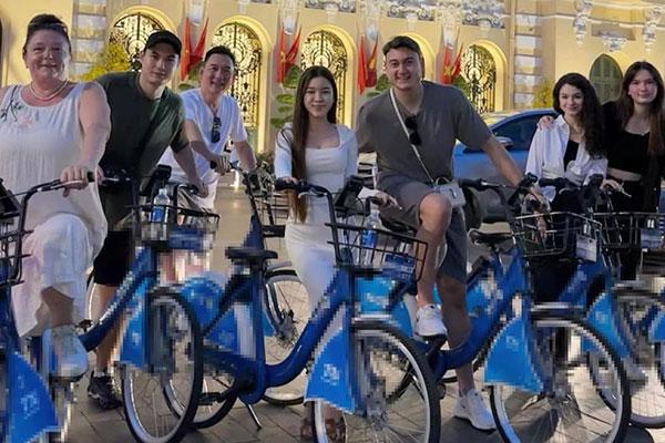 Cô gái khoe ảnh bố mẹ hồi trẻ đẹp như diễn viên nổi tiếng-7