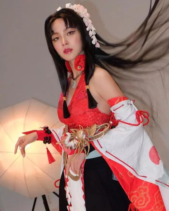 Mỹ nhân Thái Baifern Pimchanok gây sốt với hình ảnh nữ thần dịp đầu năm-8