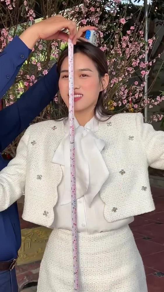 Đỗ Thị Hà công khai đo chiều cao, dân mạng thi nhau góp ý-3