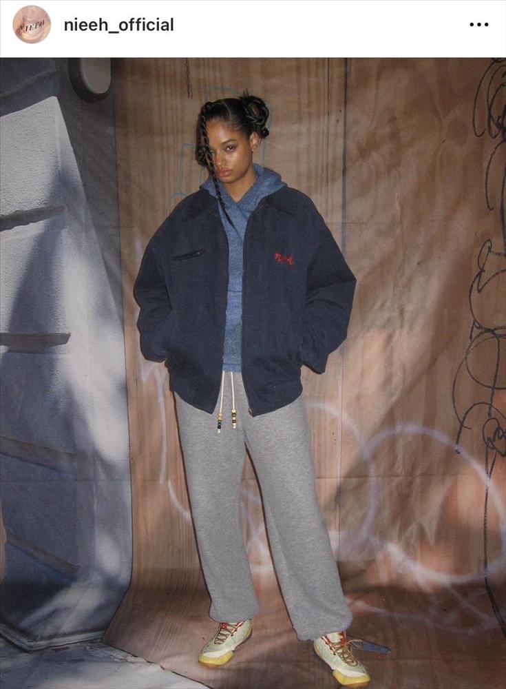 V (BTS) bị chỉ trích vì mặc áo của Jennie (BLACKPINK)-2