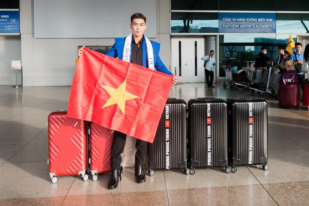 Phùng Phước Thịnh mang 90kg hành lý thi Mister Tourism World-4