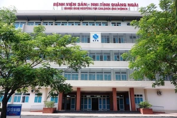 Hàng trăm áo ngực dạt vào bờ biển Quảng Ngãi-2