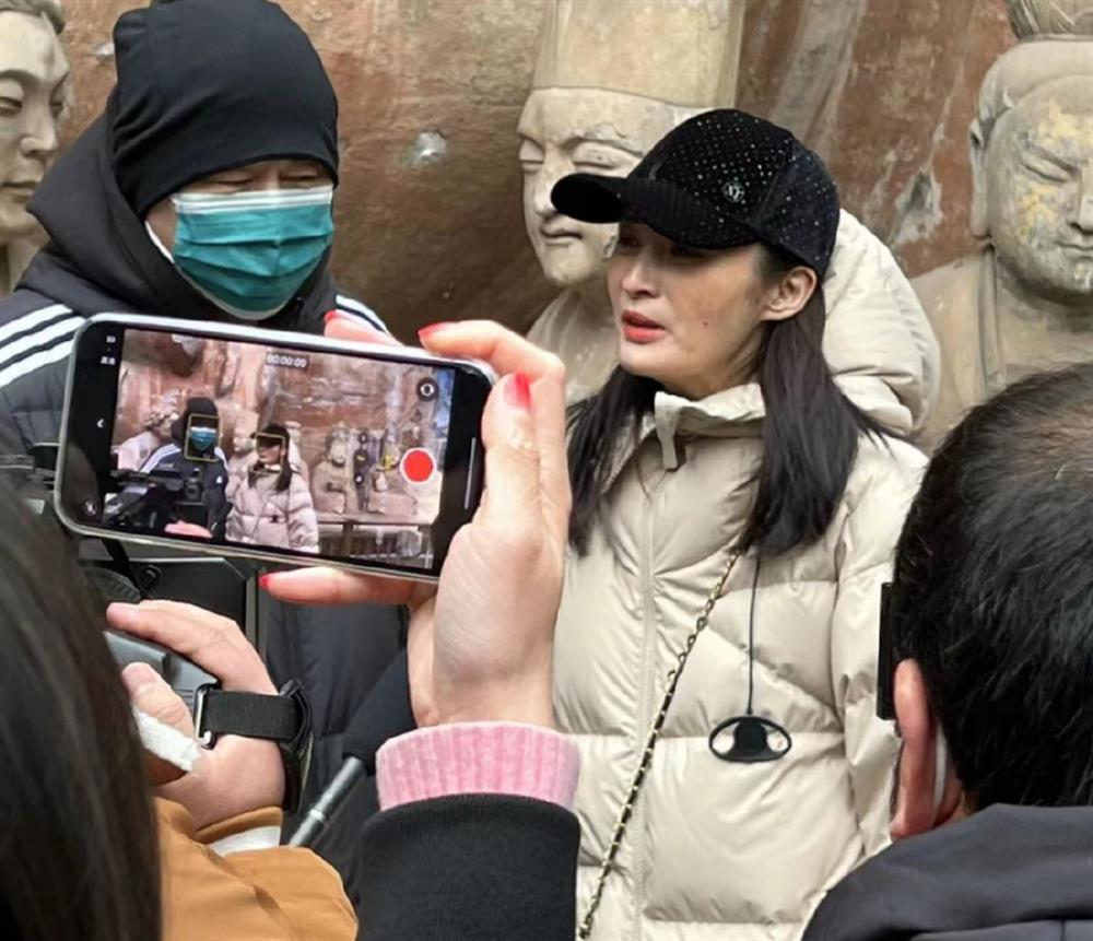 Tây Thi đẹp nhất Tưởng Cần Cần lộ nhan sắc thật qua CAM thường-1