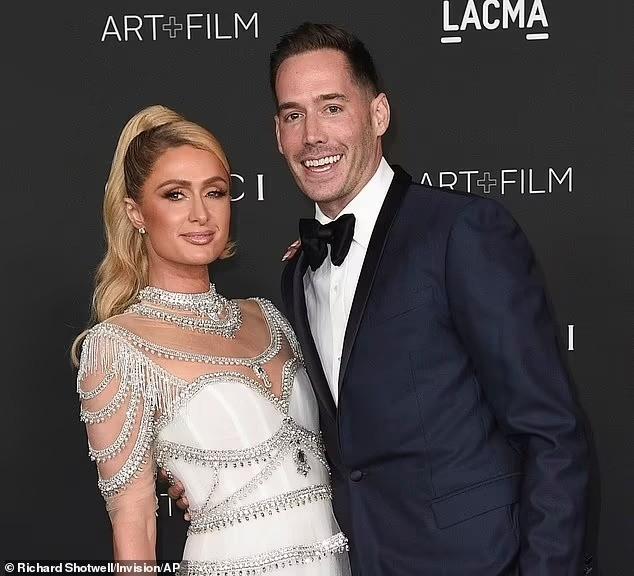 Mang thai hộ nghệ sĩ-1