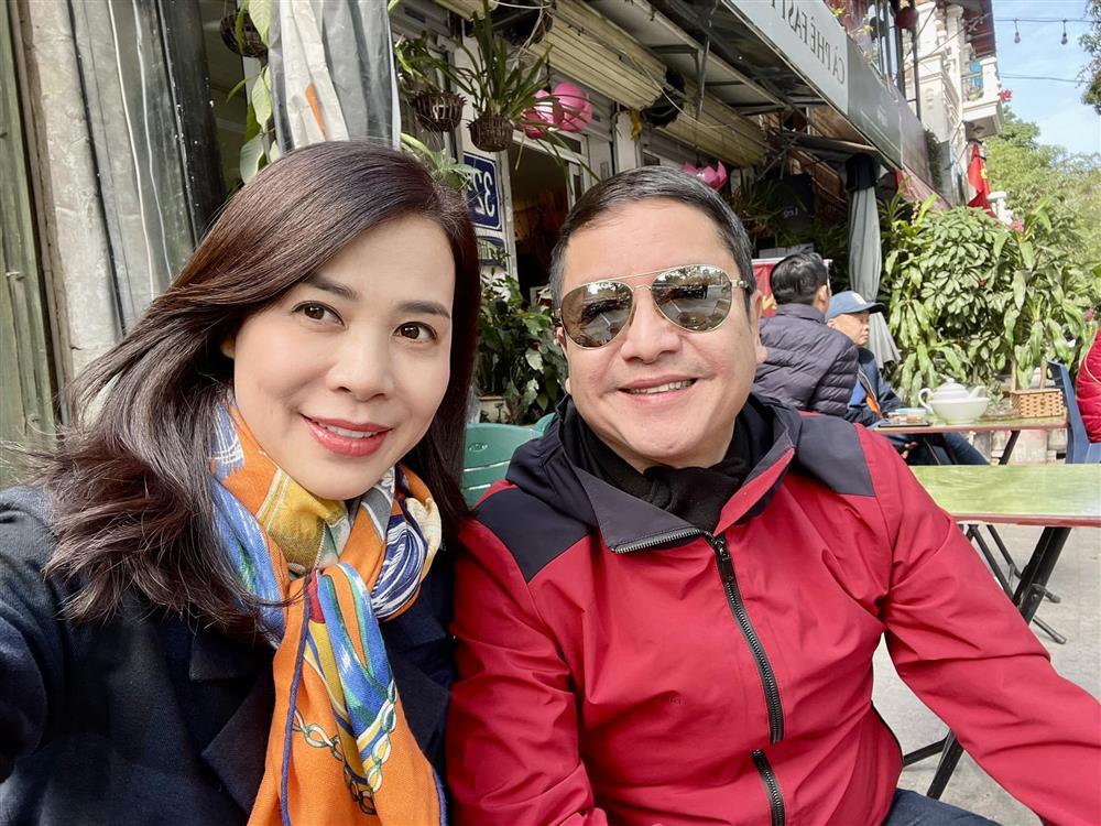 Showbiz Việt ngày 28/1: Lê Âu Ngân Anh du xuân với nhà chồng-5