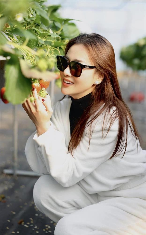 Showbiz Việt ngày 28/1: Lê Âu Ngân Anh du xuân với nhà chồng-8