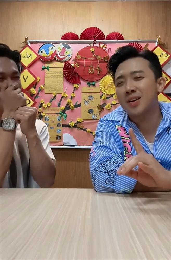 Trấn Thành, Song Luân học tập Erik hát nố ô ồ cực lầy-1