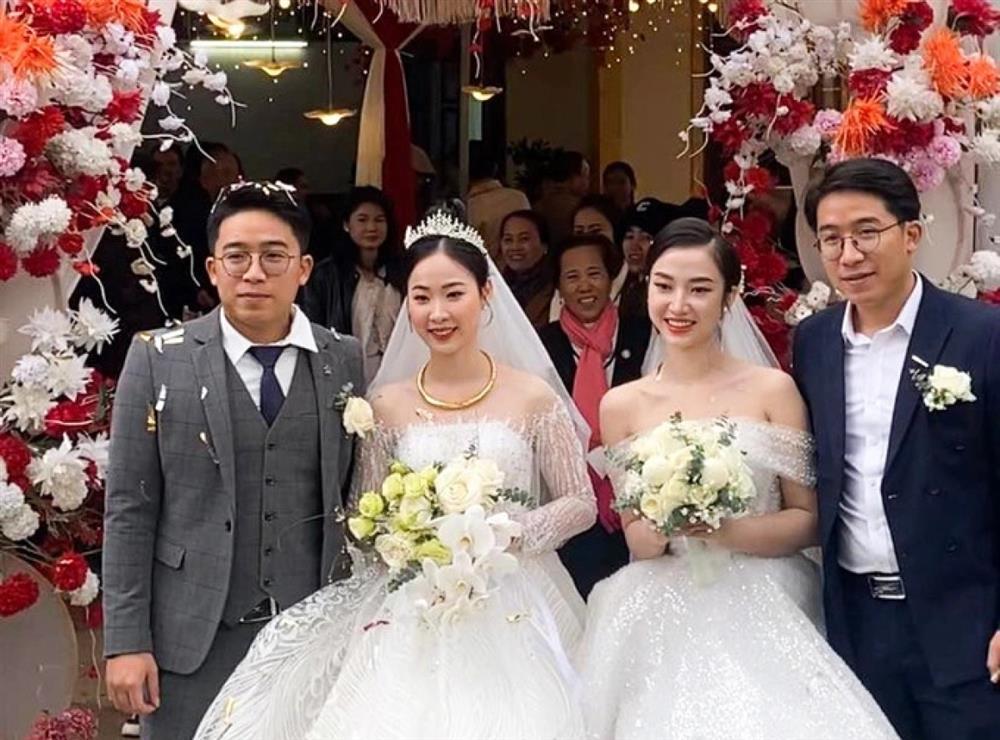 Anh em song sinh cưới vợ cùng một ngày gây sốt mạng-1