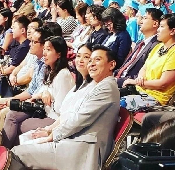 Hôn nhân gây tò mò của Lưu Đức Hoa và bà xã gia thế trâm anh thế phiệt-3