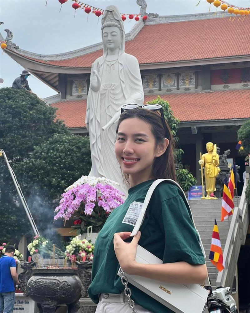 Thùy Tiên thành yêu nữ hàng hiệu sau hơn 1 năm đăng quang-11