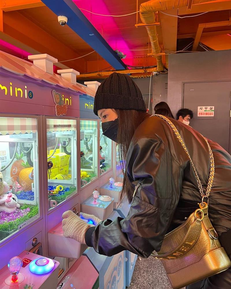 Thùy Tiên thành yêu nữ hàng hiệu sau hơn 1 năm đăng quang-3