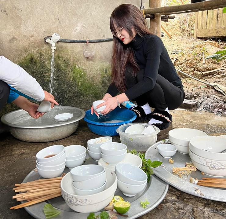 Giật mình không nhận ra dàn hot girl đình đám về quê đón Tết-3