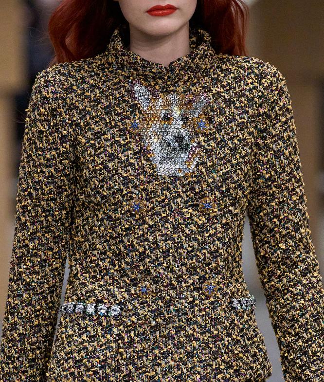 Chanel cũng đem muông thú lên sàn diễn, liệu có thắng Schiaparelli?-6