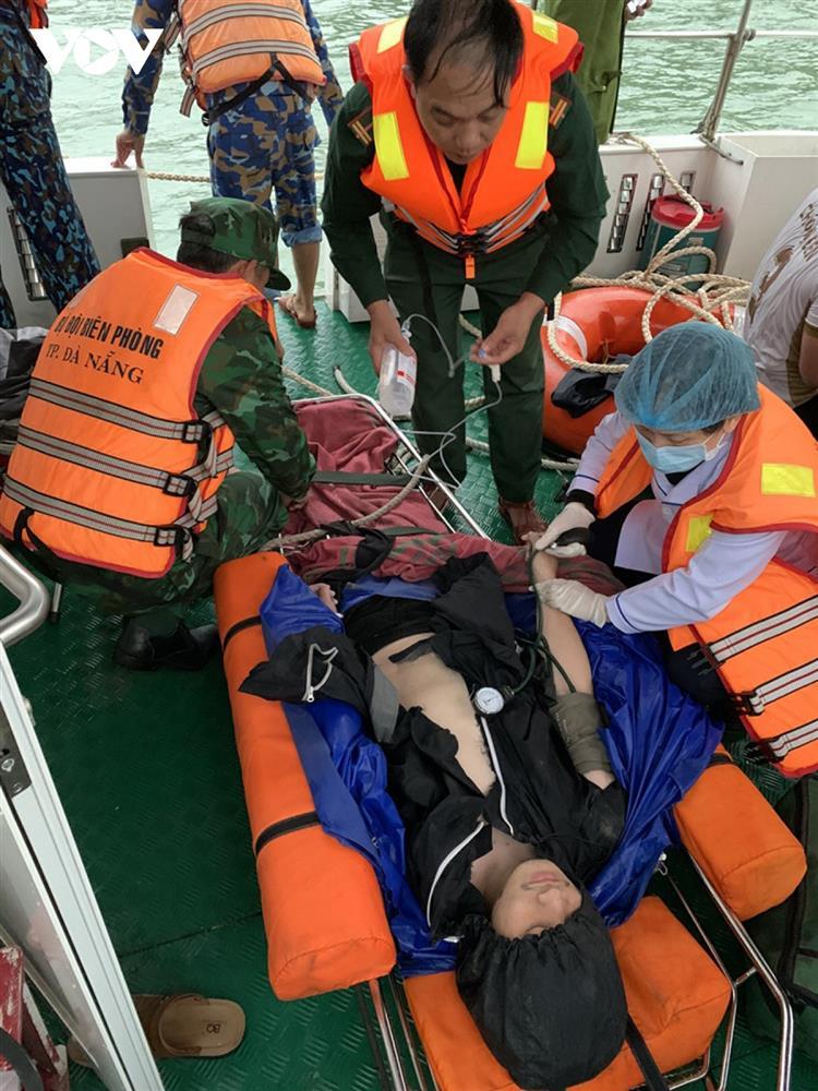 Trắng đêm cứu phượt thủ gặp nạn ở khu vực đèo Hải Vân-2