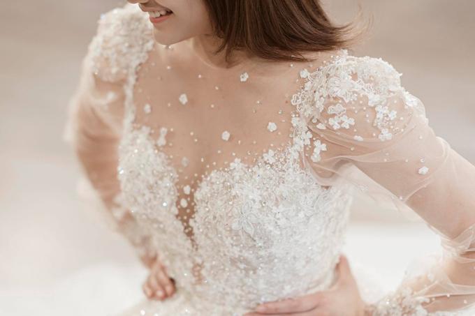 Thấy mẹ mặc váy cưới, con trai bật khóc vì hạnh phúc-1