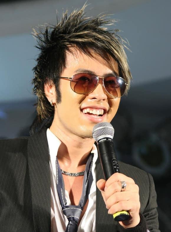 Ngôi sao đình đám một thời Akira Phan lạ lẫm khó nhận ra-10