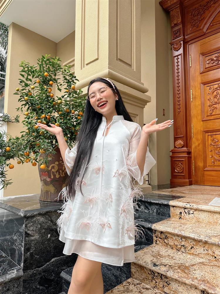 Showbiz Việt ngày 30/1: Hiếu Hiền hết lời khen vợ ngày sinh nhật-15