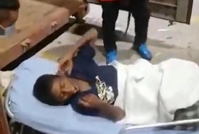 Chơi trốn tìm ở container, cậu bé bị nhốt 6 ngày, lưu lạc nước khác-3