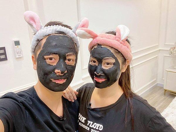 Cười xỉu gương mặt Thùy Tiên, Thúy Ngân, Hà Hồ khi đắp mặt nạ-13