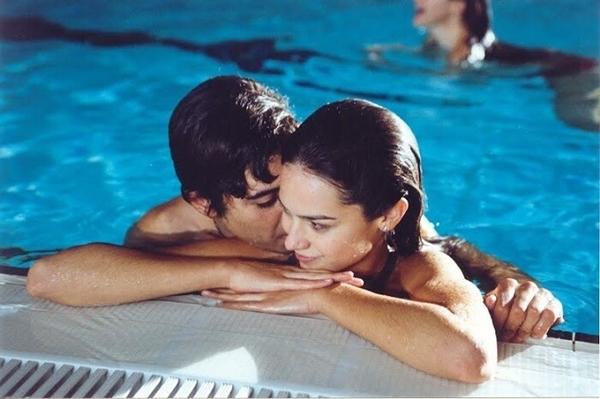 Cảnh tình cảm trên phim của Song Joong Ki và vợ sắp cưới-2