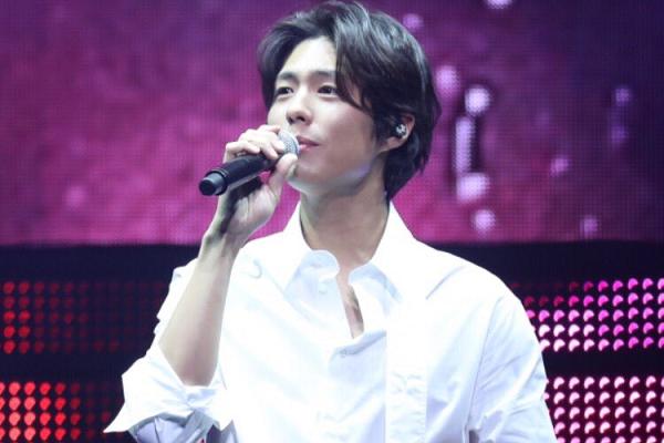 Park Bo Gum hoạt động năng nổ khi về công ty mới-3