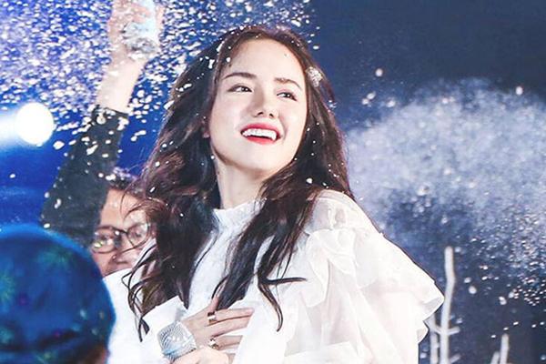 Thái độ của Châu Tinh Trì khi chị em Phương Linh và Phương Ly thả thính-5