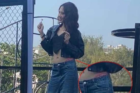 Hoa hậu Mai Phương bị chỉ trích với hình ảnh mặc 'quần tụt'