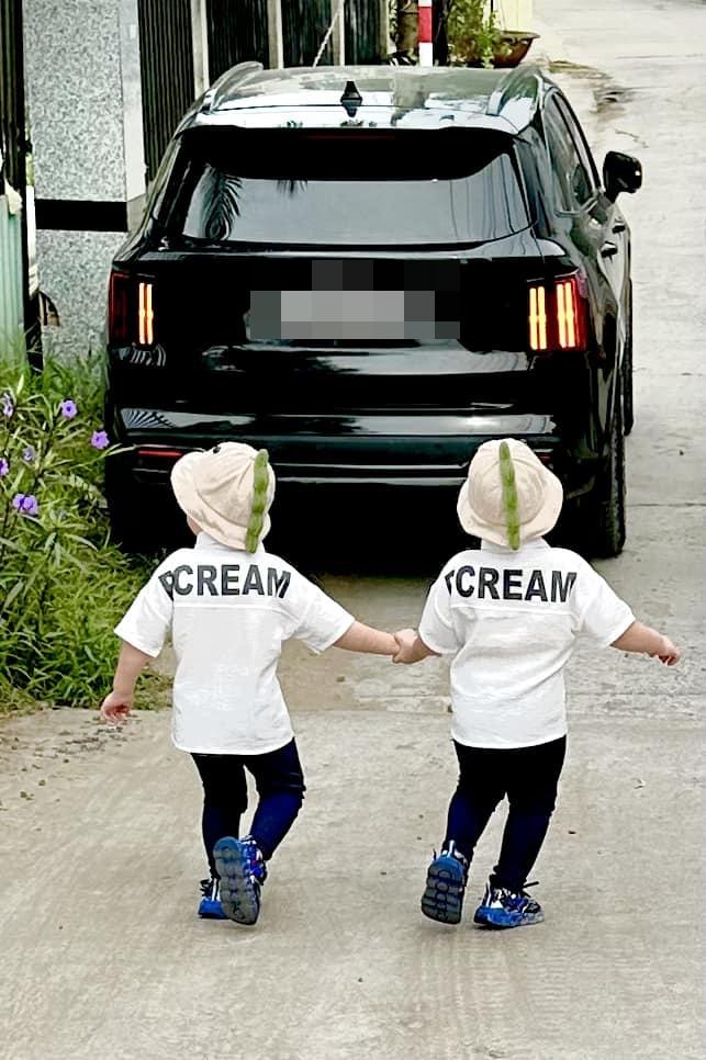 Showbiz Việt ngày 31/1: Bất ngờ ngoại hình con trai Hoàng Bách tuổi 16-5