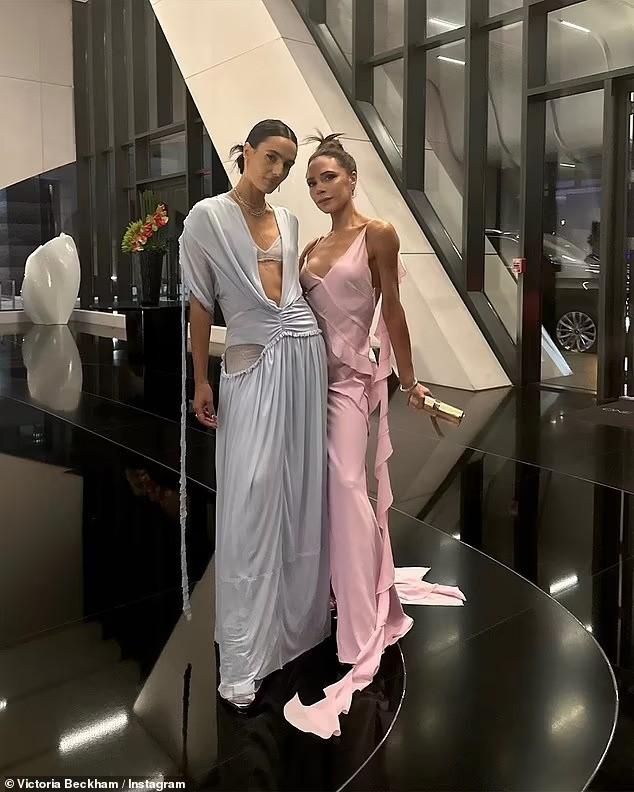 Vợ chồng David Beckham và dàn sao dự tiệc cưới Á hậu Hoàn vũ 2021-13