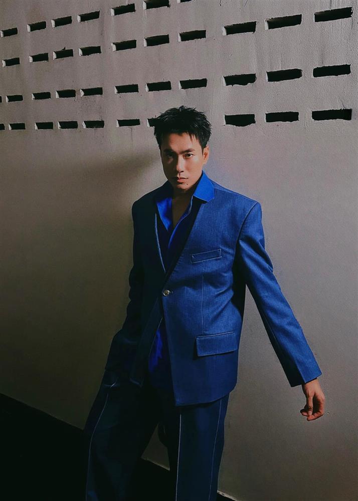 Lột xác ngoại hình, Kiều Minh Tuấn rút khoảng cách với Isaac-7