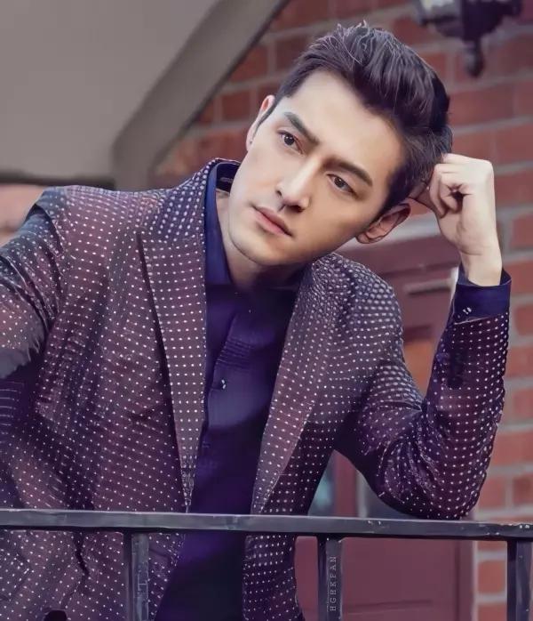 Hồ Ca xác nhận có vợ con, lộ ngay danh tính bạn đời?-1