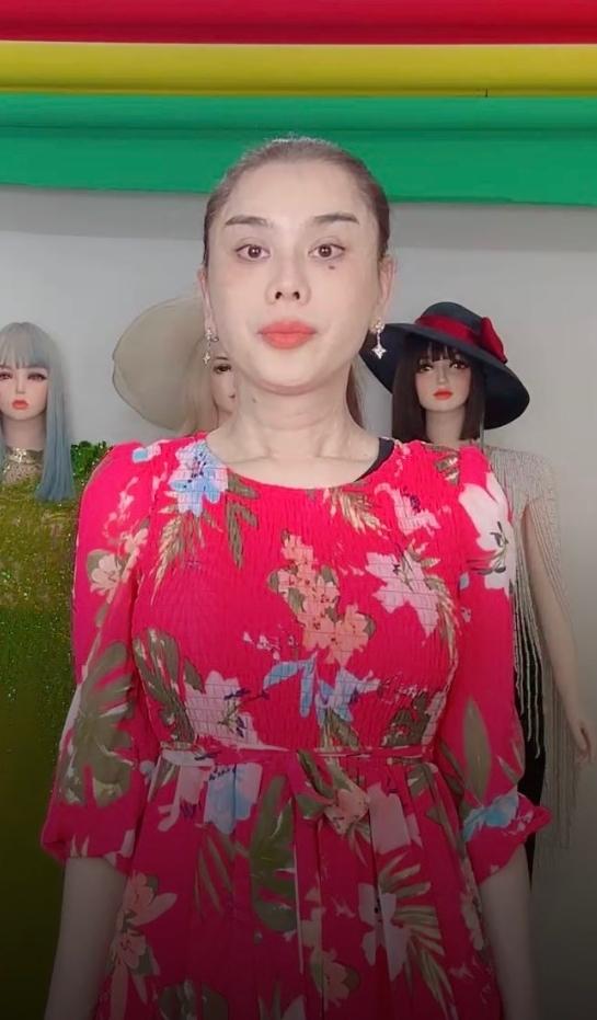 Lâm Khánh Chi tiếp tục trùng tu sau màn lộ mặt mộc kém sắc-5