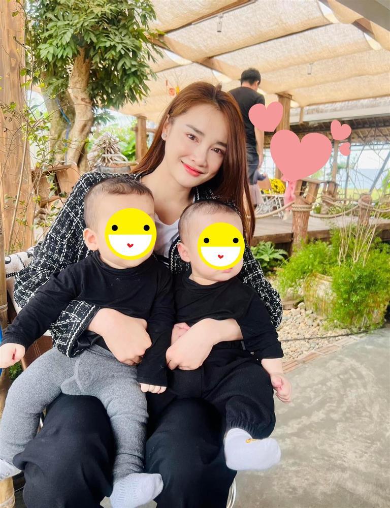 Nhã Phương xin vía sinh đôi con trai-2