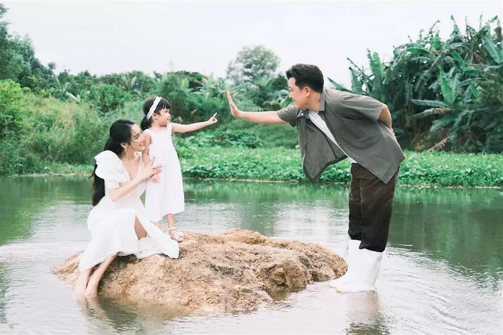 Nhã Phương xin vía sinh đôi con trai-5