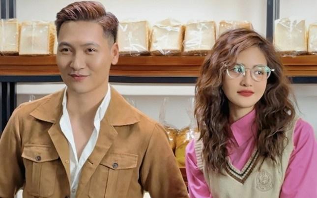 Cảnh hôn phim VTV: Mạnh Trường vất vả, Quỳnh Kool quay 7 lần-1