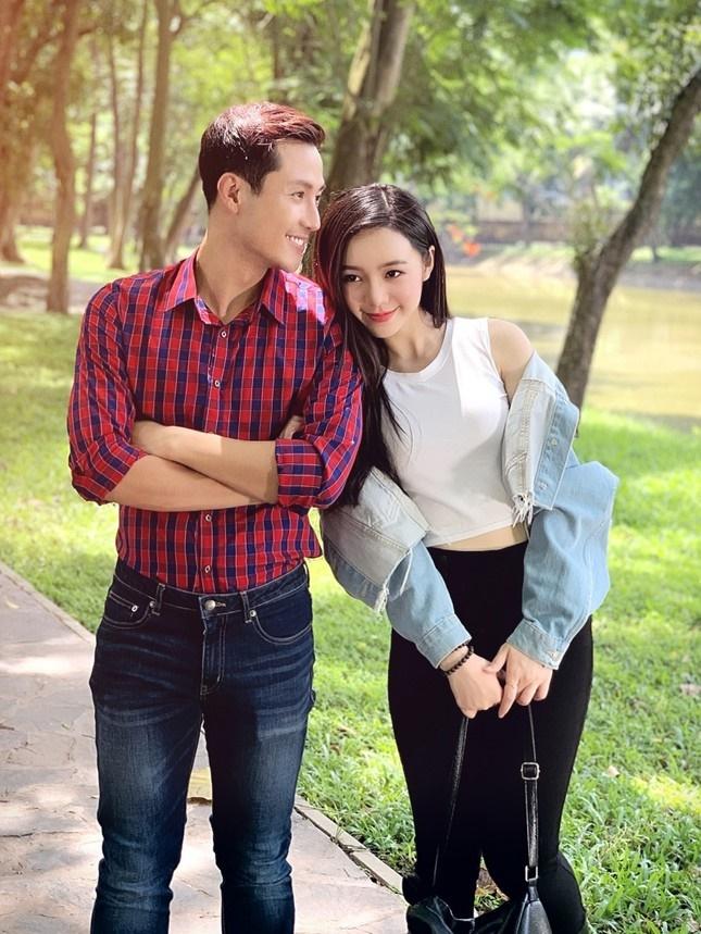 Cảnh hôn phim VTV: Mạnh Trường vất vả, Quỳnh Kool quay 7 lần-6