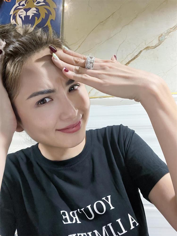 Hoa hậu Diễm Hương show tài sản khiến chị em hoa mắt-5