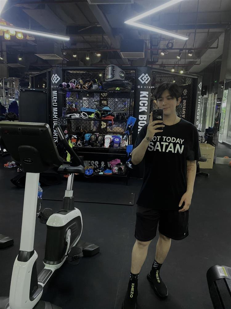 Showbiz Việt ngày 2/2: Phan Như Thảo khoe ảnh tình với chồng đại gia-12