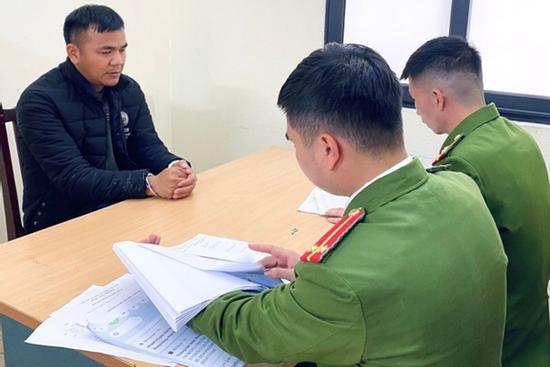 Xem web 'đen' thấy người quen, liền tải clip về tống tiền